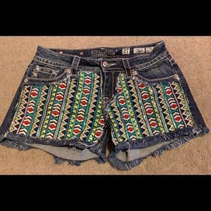 Miss Me Shorts, 27